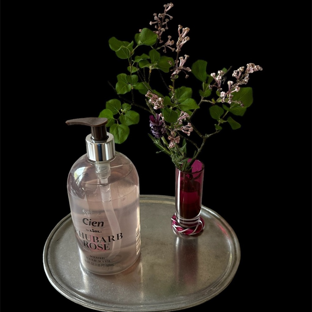 Rhubarb Rose hand soap compare to Molton Brown made in England 🏴󠁧󠁢󠁥󠁮󠁧󠁿